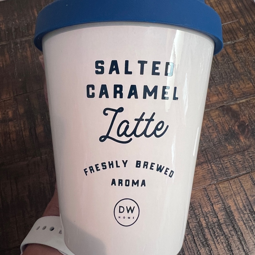 DW Home Salted Caramel Latte Candle